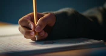 Dyslexies, dysorthographies : quels outils de dépistage utiliser ?